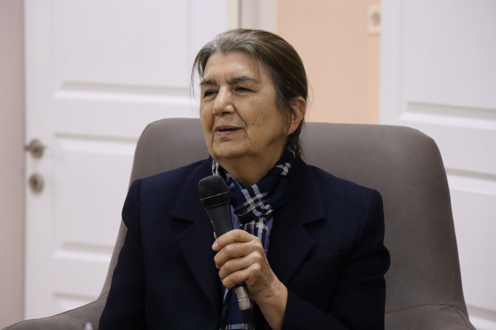 Kocaeli Dökümantasyon Merkezi Baskani Müzeyyen Ünal