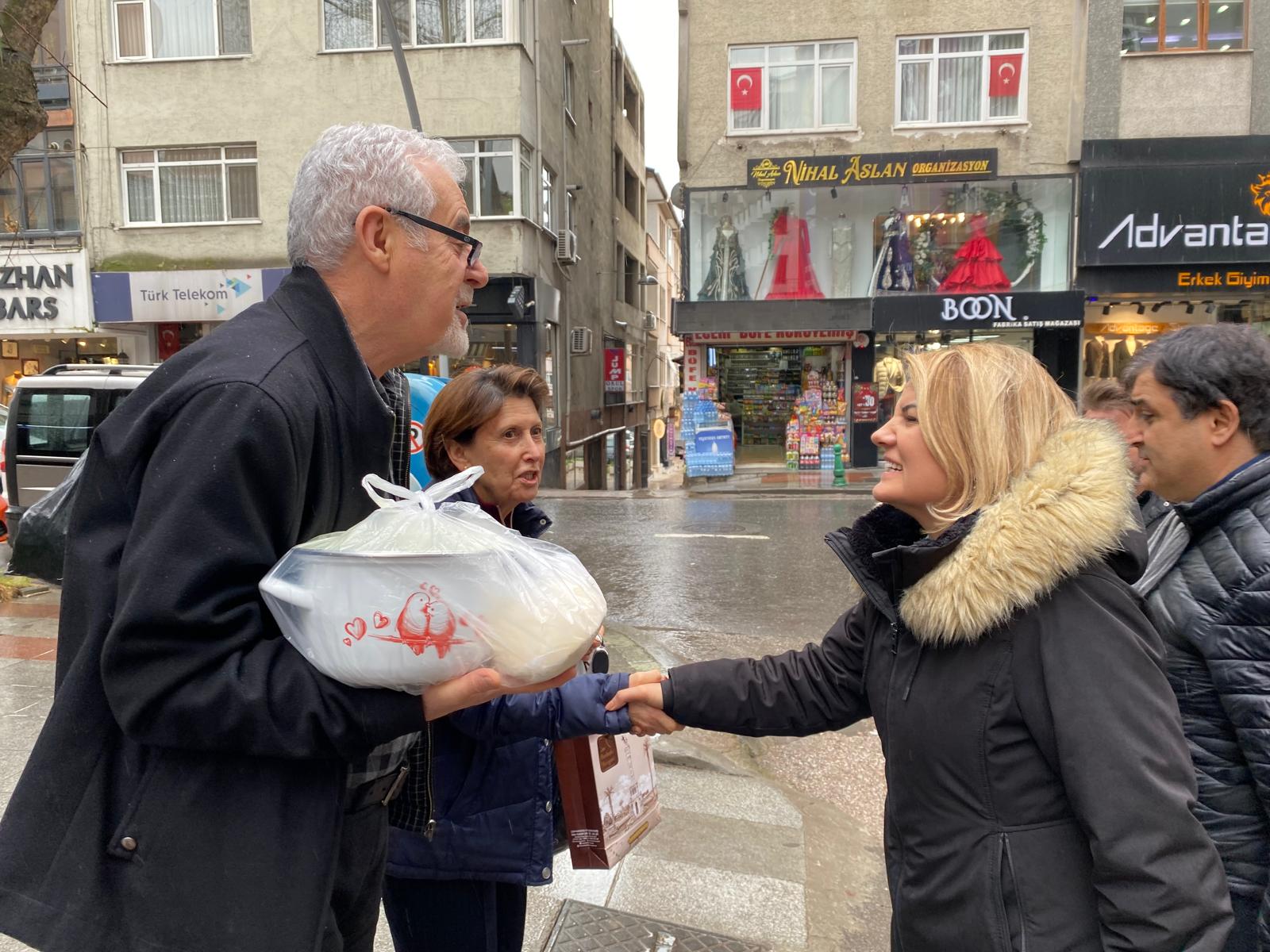 Tepecik Mahallesi esnafı Başkan Hürriyet’i samimiyetle karşıladı (3)