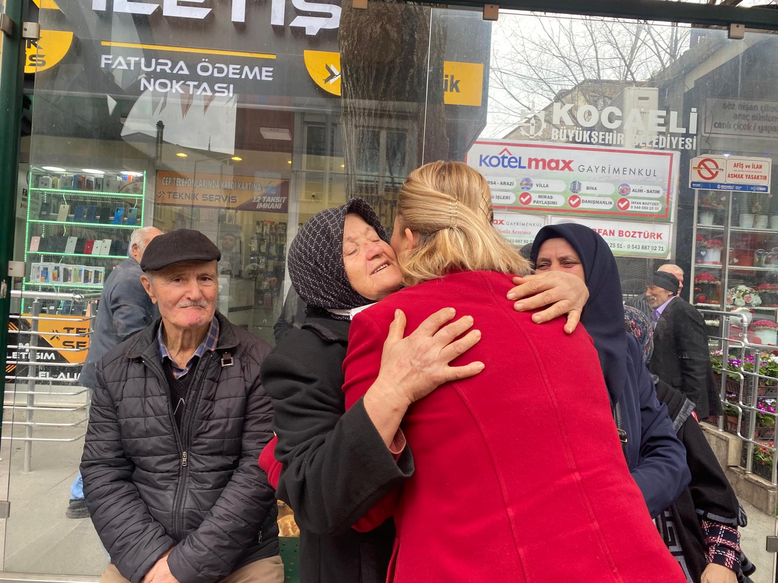 Üçyol esnafıyla buluşan Hürriyet Esnaf bizim baş tacımız (5)