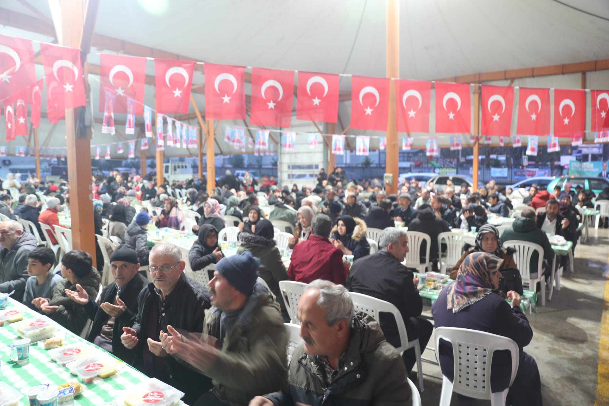 Yeşilova’da Hürriyet’e sevgi seli (3)