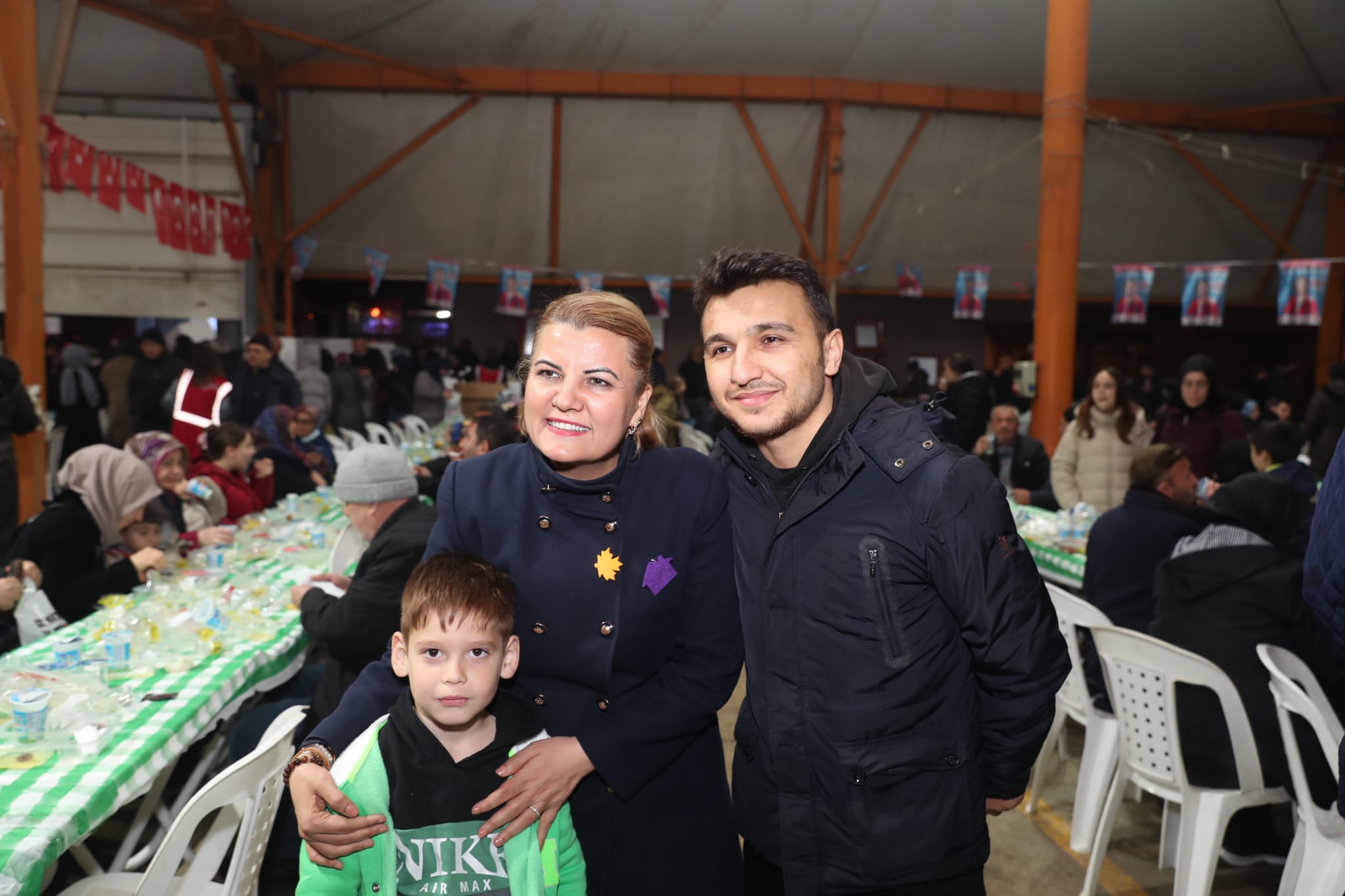 Yeşilova’da Hürriyet’e sevgi seli (8)