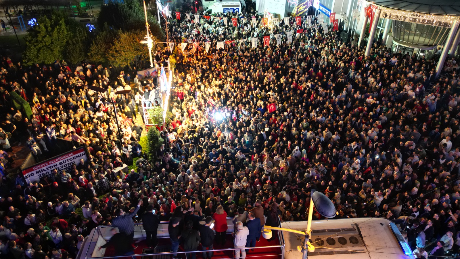 Başkan Hürriyet 400 bin İzmitlinin başkanıyım (1)