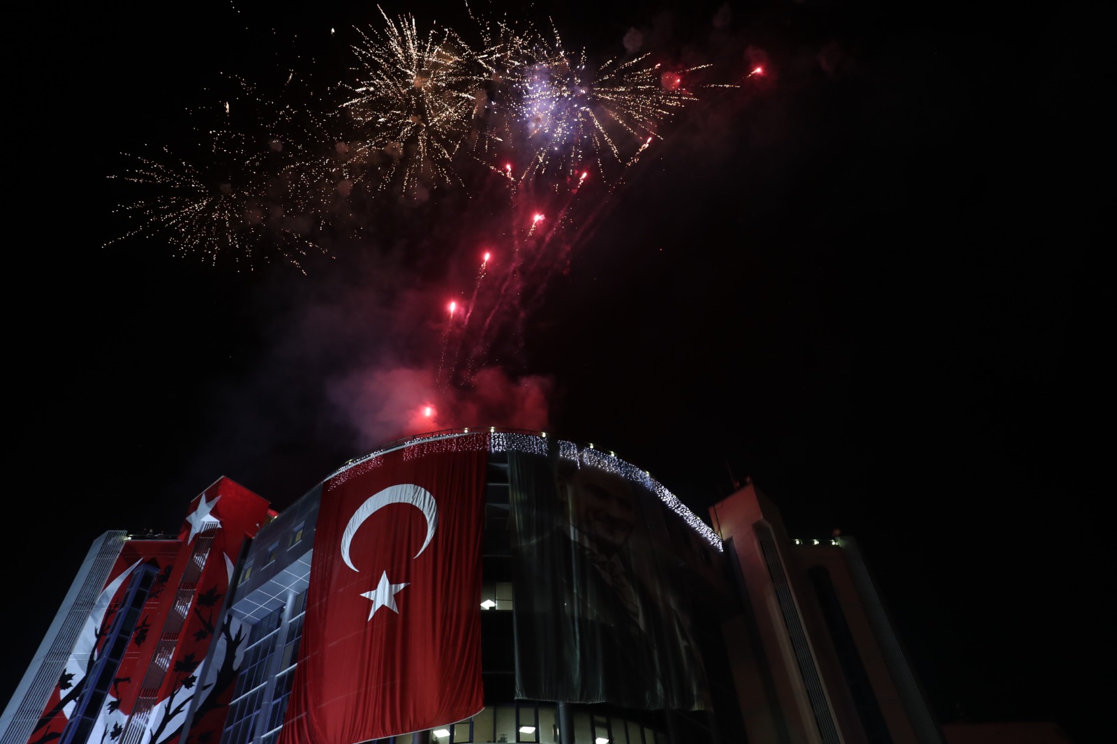 Başkan Hürriyet 400 bin İzmitlinin başkanıyım (10)