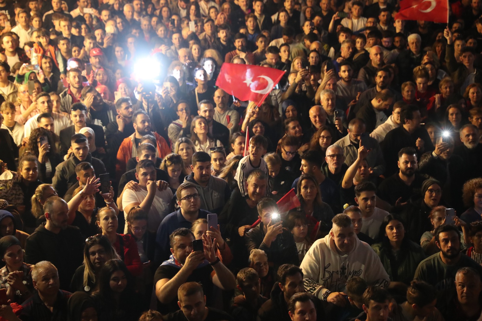 Başkan Hürriyet 400 bin İzmitlinin başkanıyım (11)