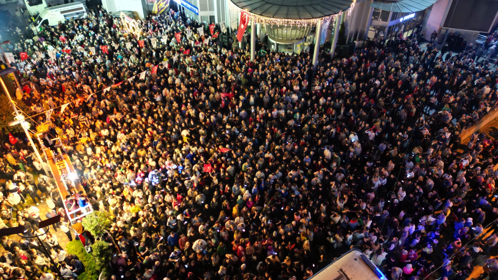 Başkan Hürriyet 400 bin İzmitlinin başkanıyım (19)