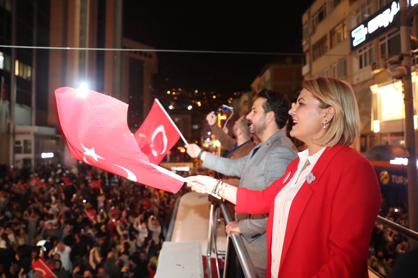 Başkan Hürriyet 400 bin İzmitlinin başkanıyım (20)
