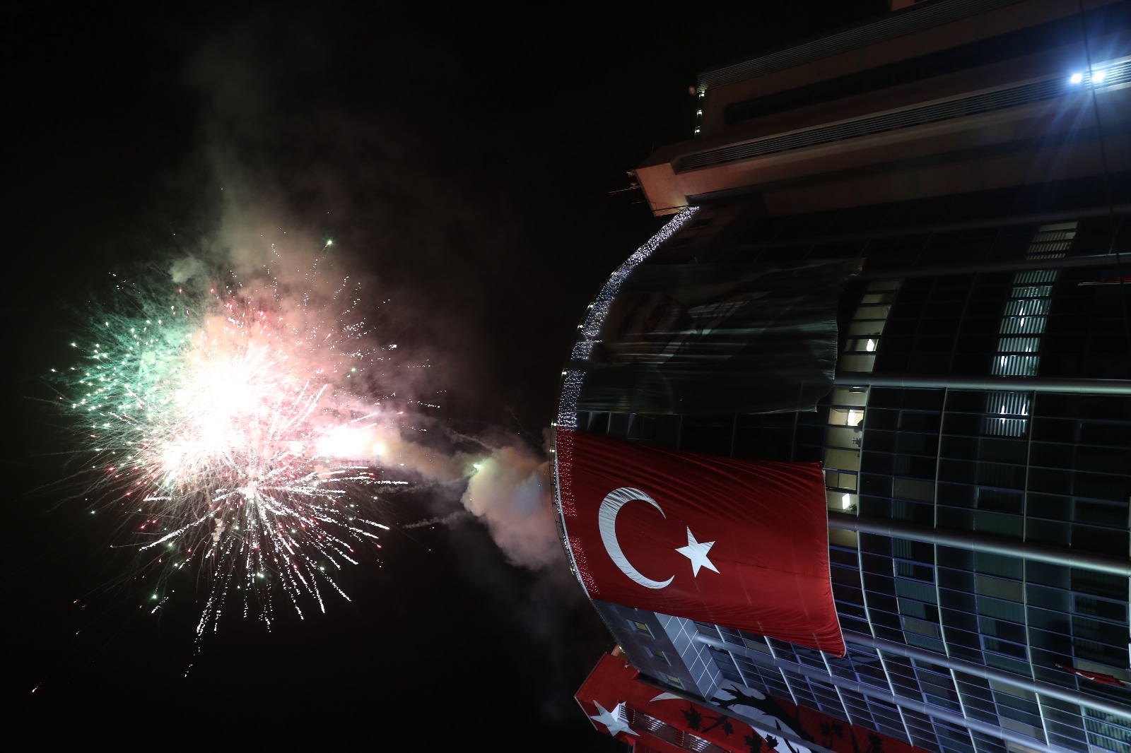 Başkan Hürriyet 400 bin İzmitlinin başkanıyım (22)