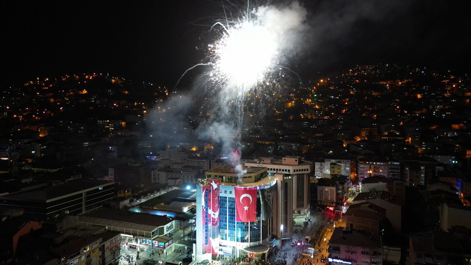 Başkan Hürriyet 400 bin İzmitlinin başkanıyım (7)