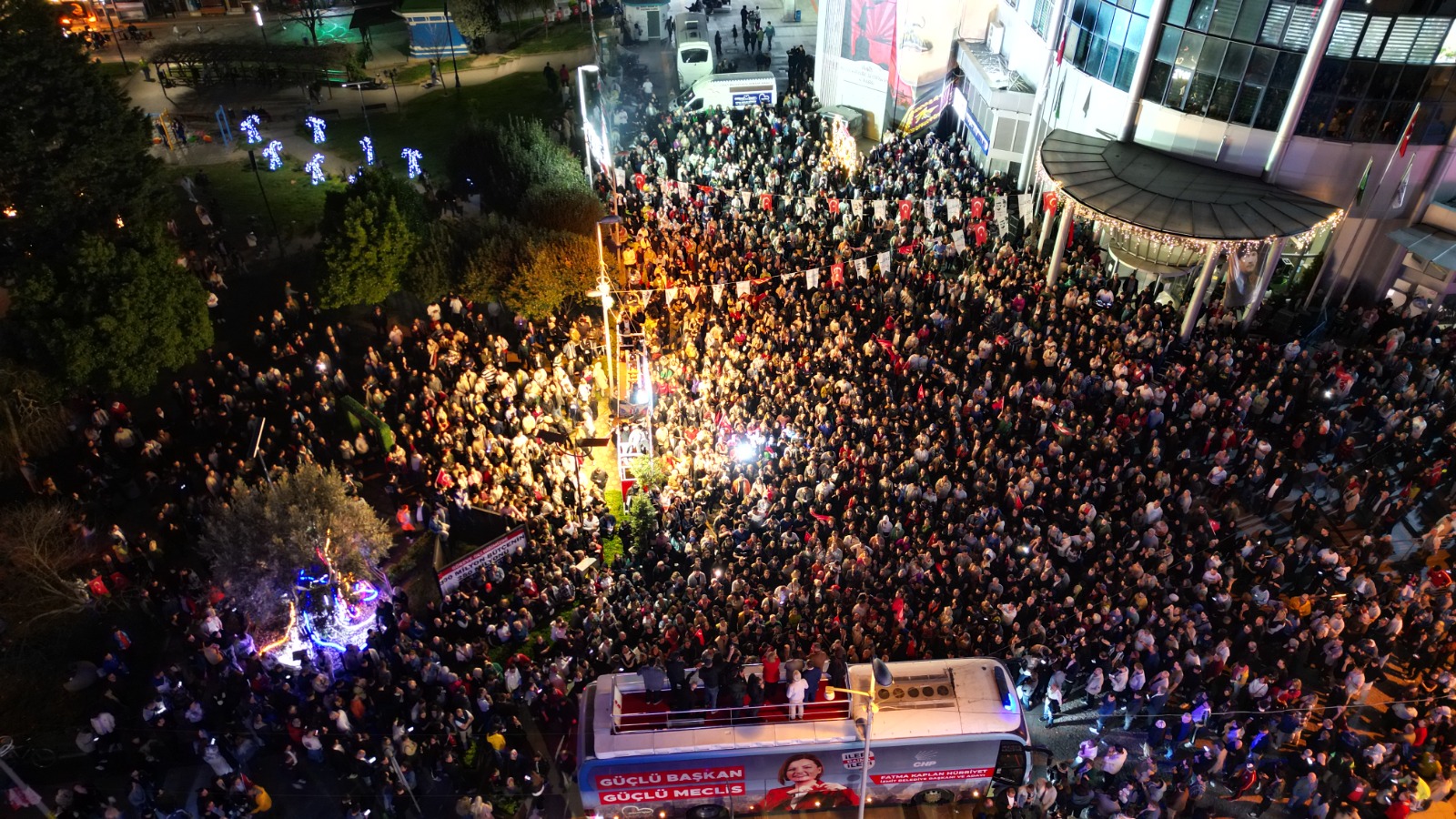 Başkan Hürriyet 400 bin İzmitlinin başkanıyım (9)