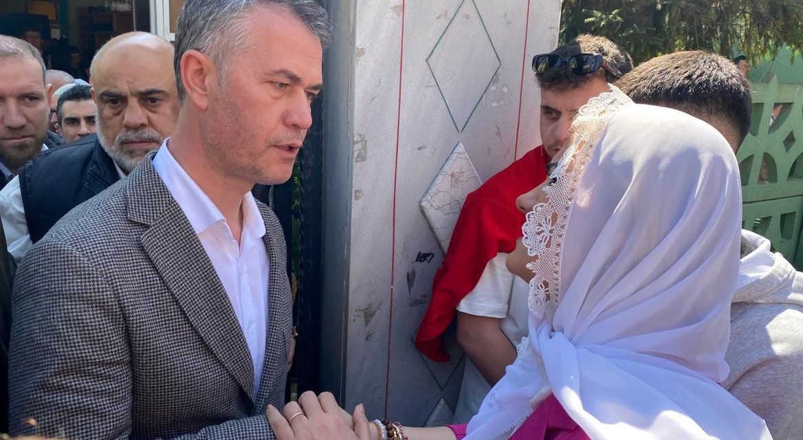 BAŞKAN HÜRRİYET, ACILI GÜNLERİNDE EFE AİLESİNİ YALNIZ BIRAKMADI