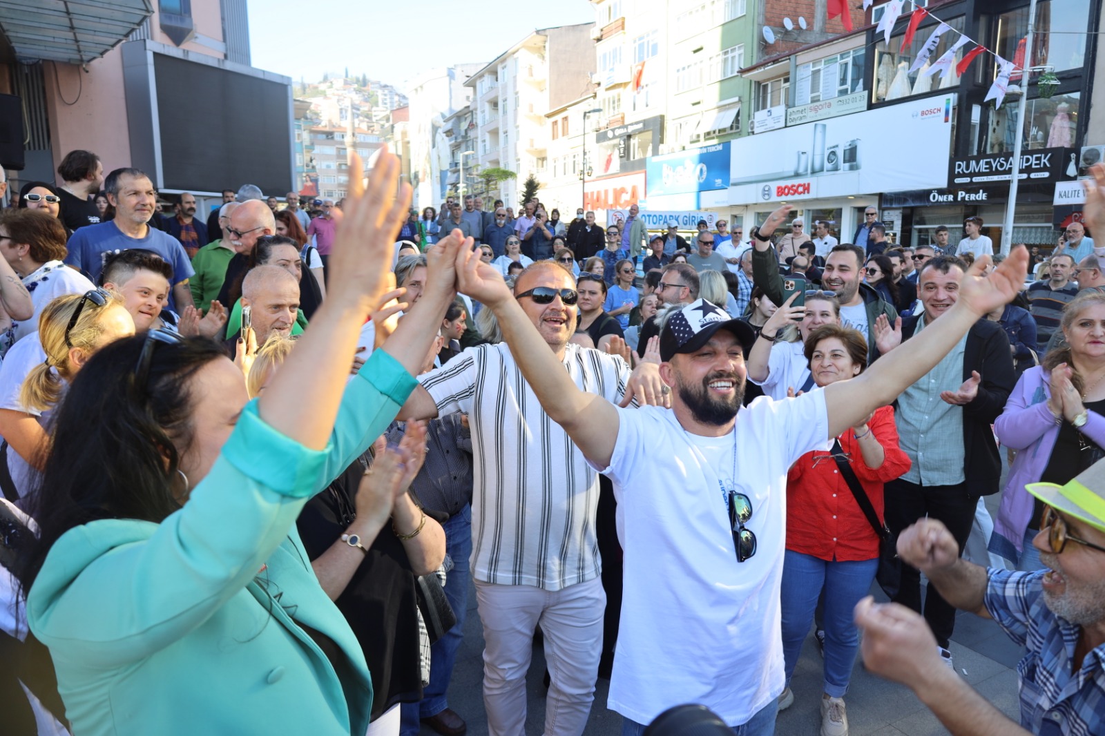 Başkan Hürriyet mazbata coşkusu (1)