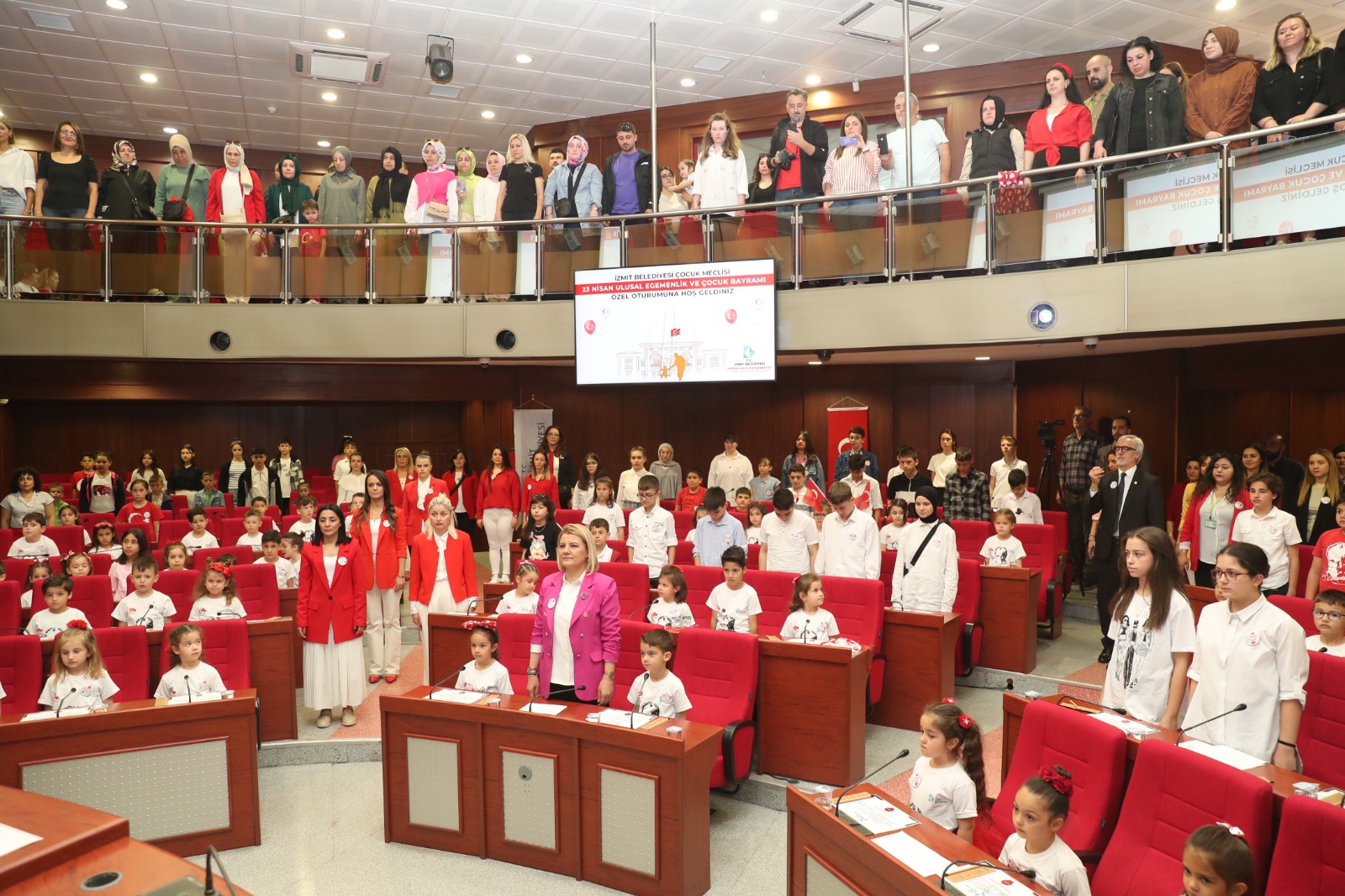 Çocuk Meclisi yoğun katılımla gerçekleştirildi (3)
