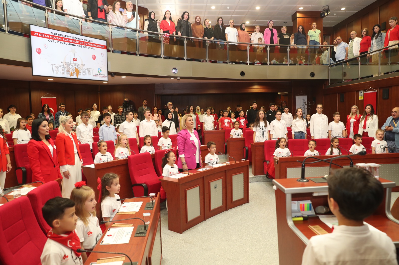 Çocuk Meclisi yoğun katılımla gerçekleştirildi (4)