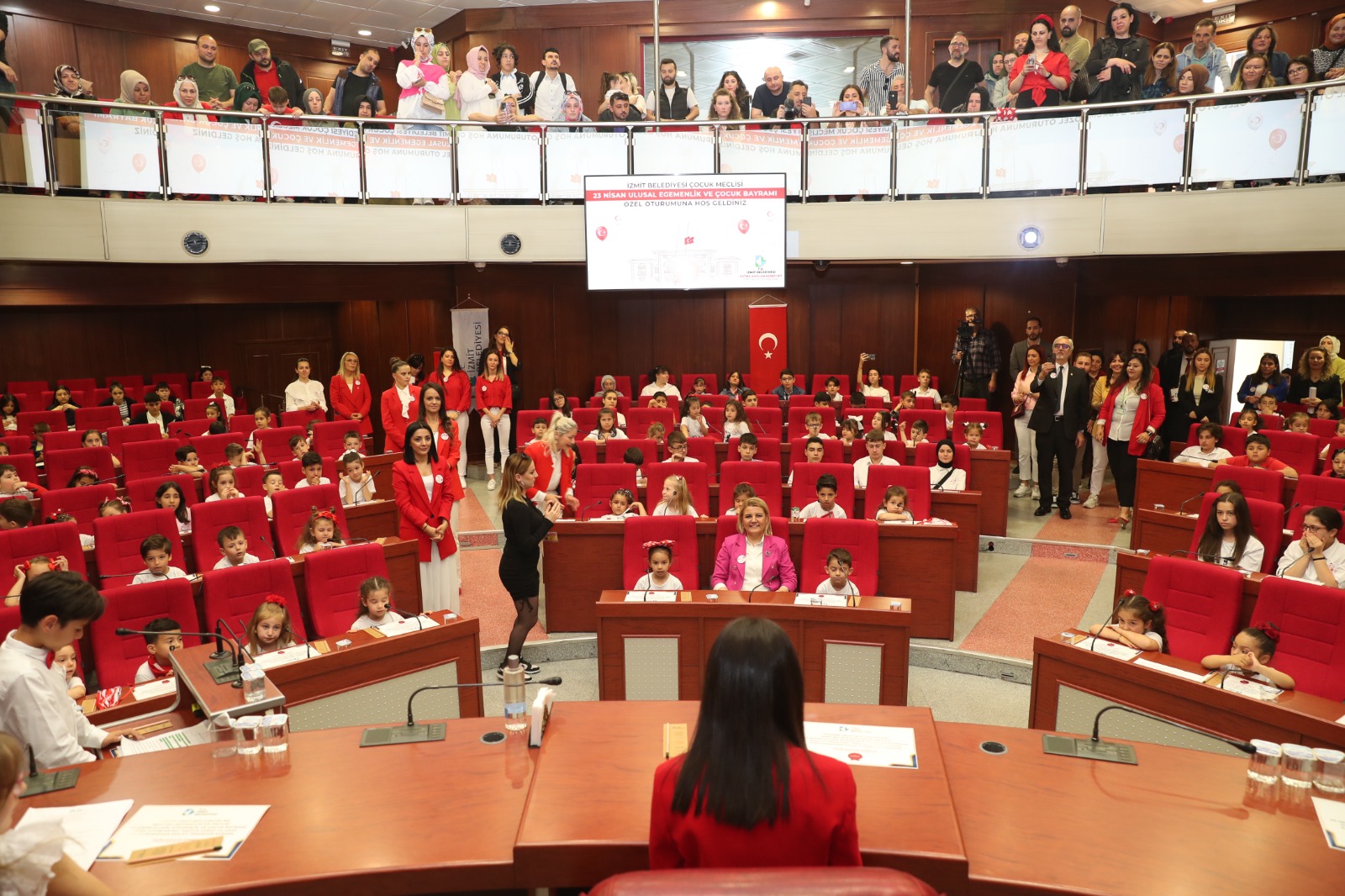 Çocuk Meclisi yoğun katılımla gerçekleştirildi (5)