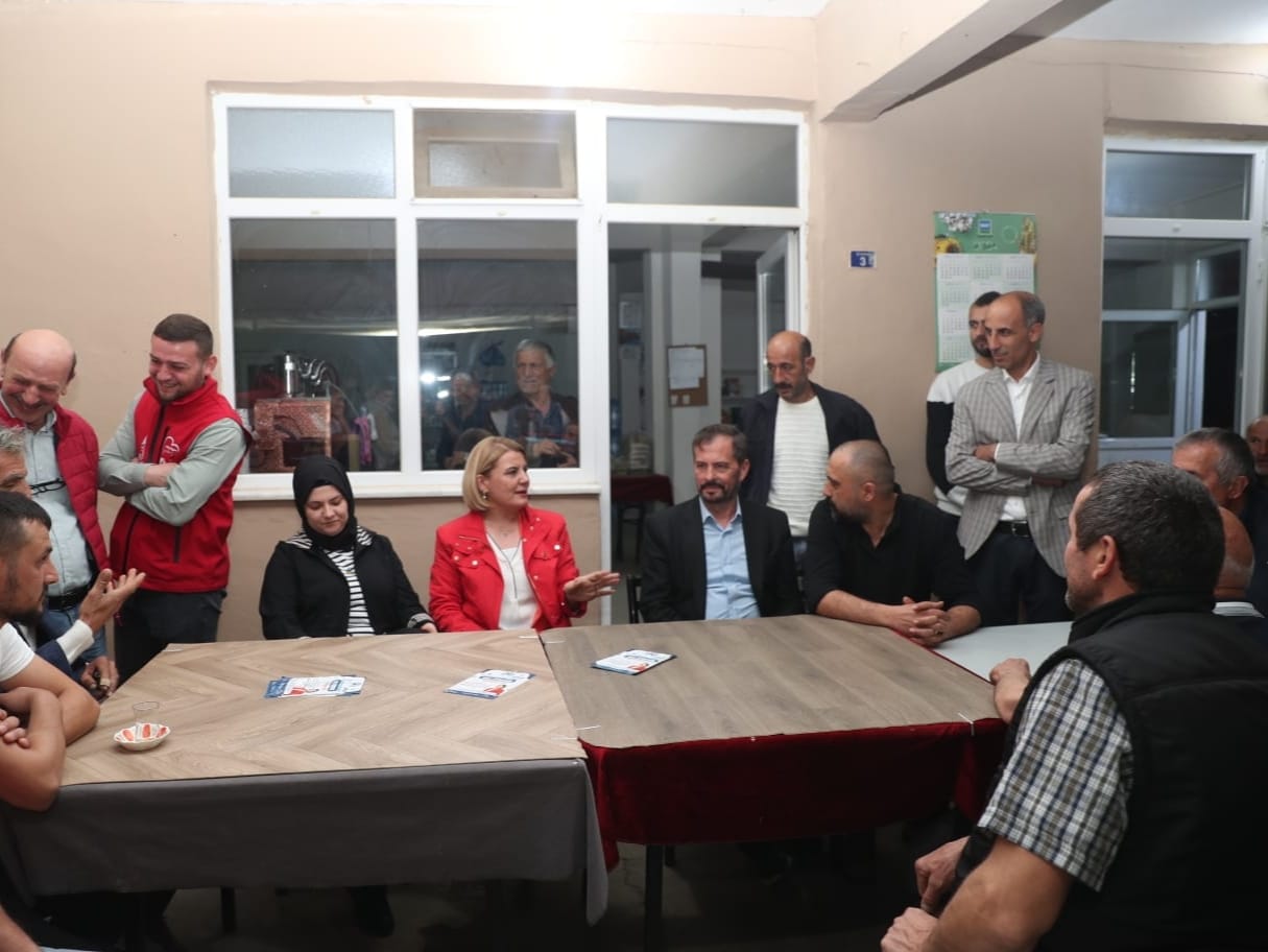Eseler sakinleri Hürriyet’i bağrına bastı (2)