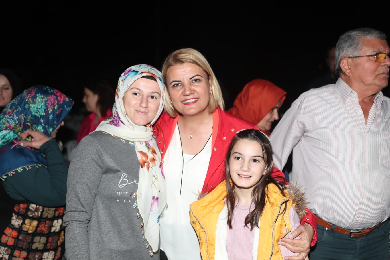 Eseler sakinleri Hürriyet’i bağrına bastı (7)