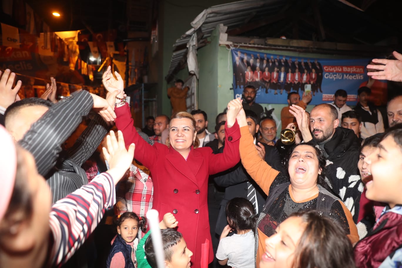 Hürriyet’ten romanlara teşekkür Benim arkamda siz varken hayatta korkmam! (1)