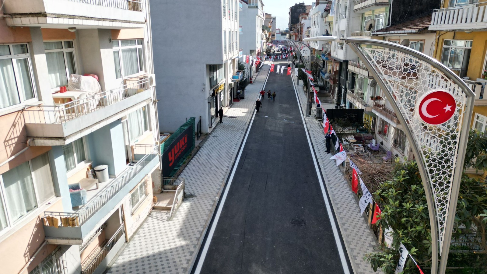 Izmit Belediyesi 7 günde tamamladigi Esendal Sokagi halkin hizmetine sundu (10)