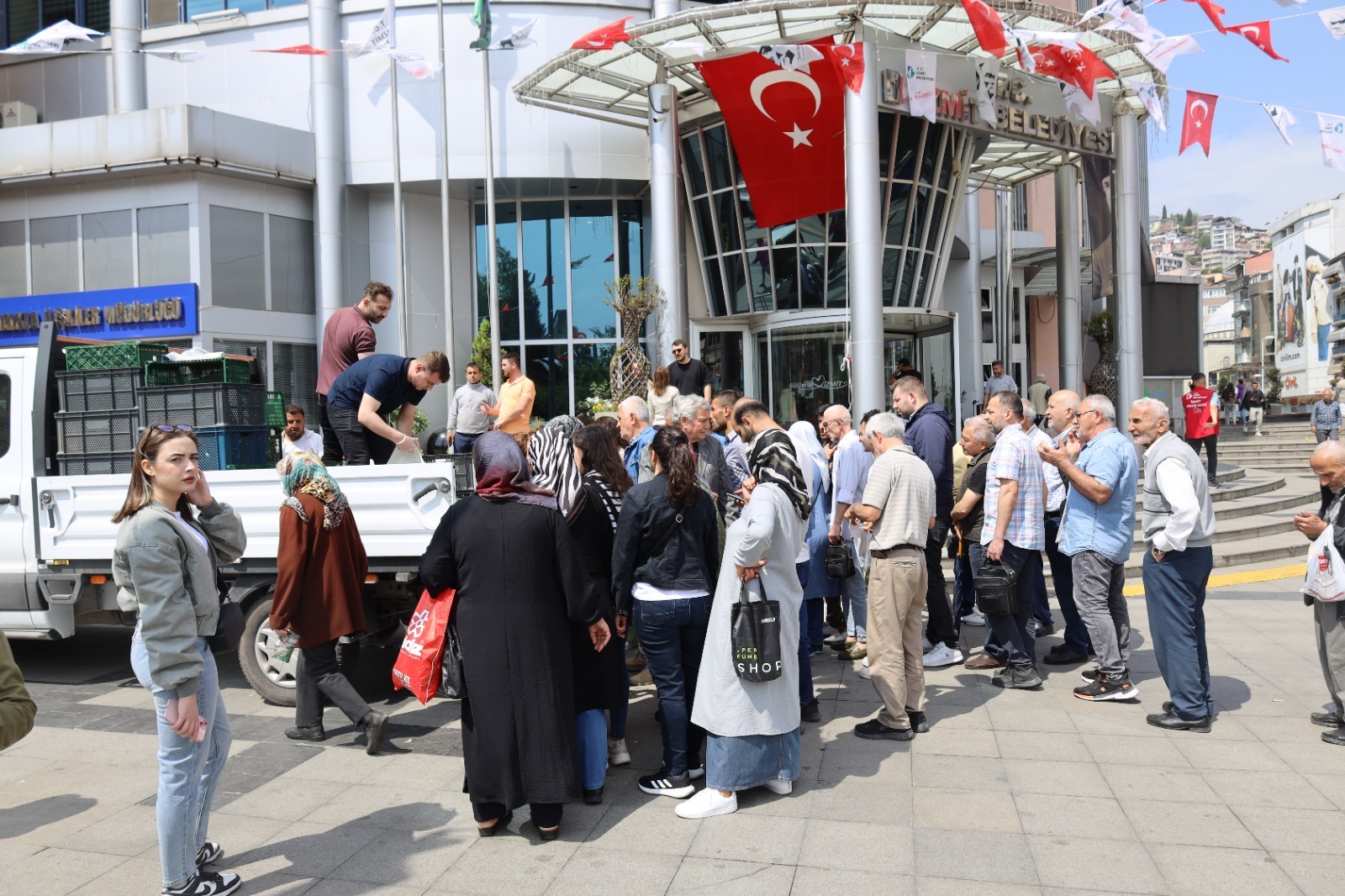 İzmit Belediyesi istiridye mantarı üretiyor, halka ücretsiz dağıtıyor (2)