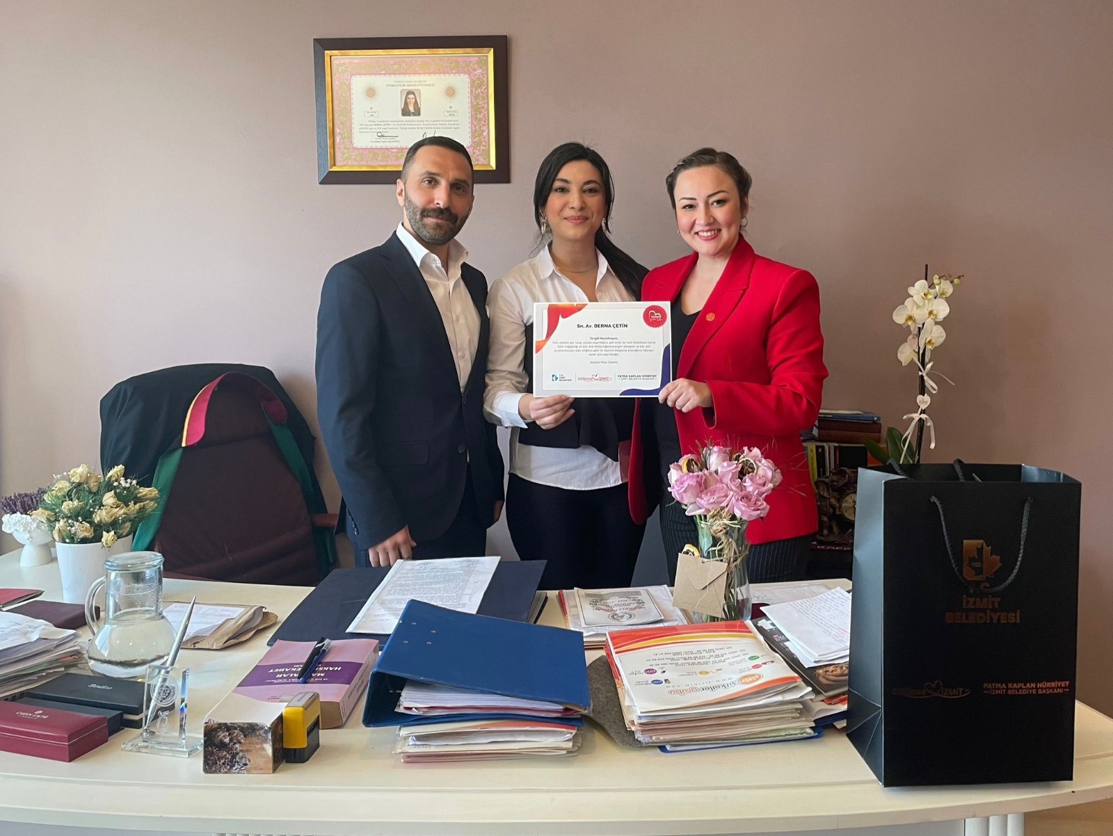 İzmit Belediyesinden avukatlara anlamlı ziyaret (4)