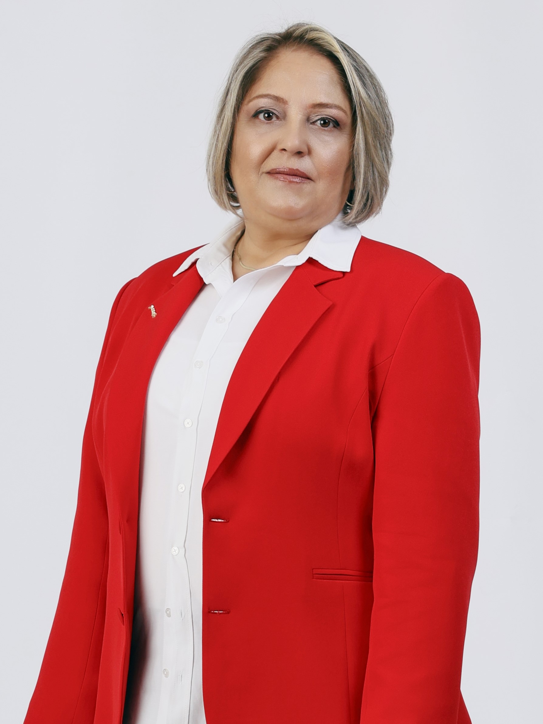 https://izmit.bel.tr/wp-content/uploads/2024/04/NESLIHAN-CAKIR-CHP.jpg