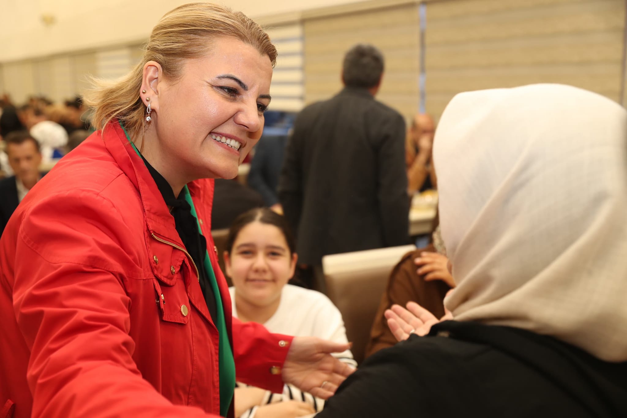 Pazarcılardan Hürriyet’e teşekkür 40 yıldır yapılmayanı Fatma Başkan yaptı (3)