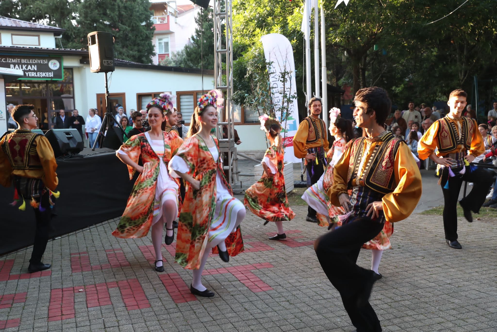 Balkan Dernekleri Yerleskesi'nde Hidirellez coskusu yasandi (6)