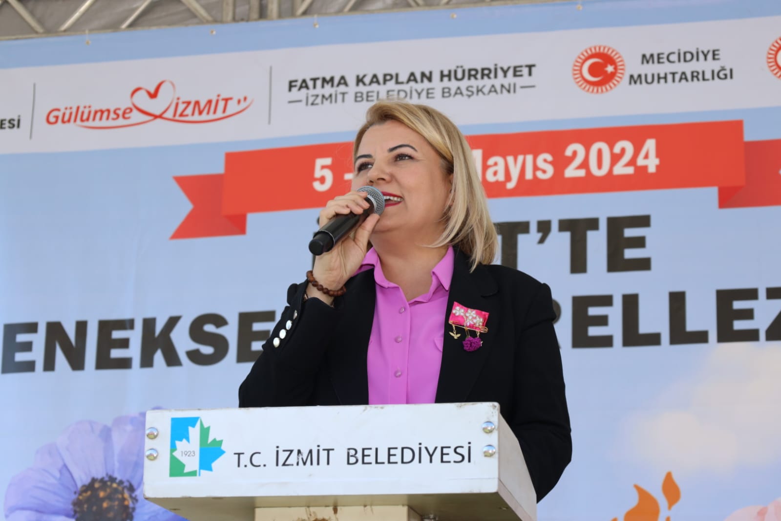 Izmit Belediye Baskani Fatma Kaplan Hürriyet