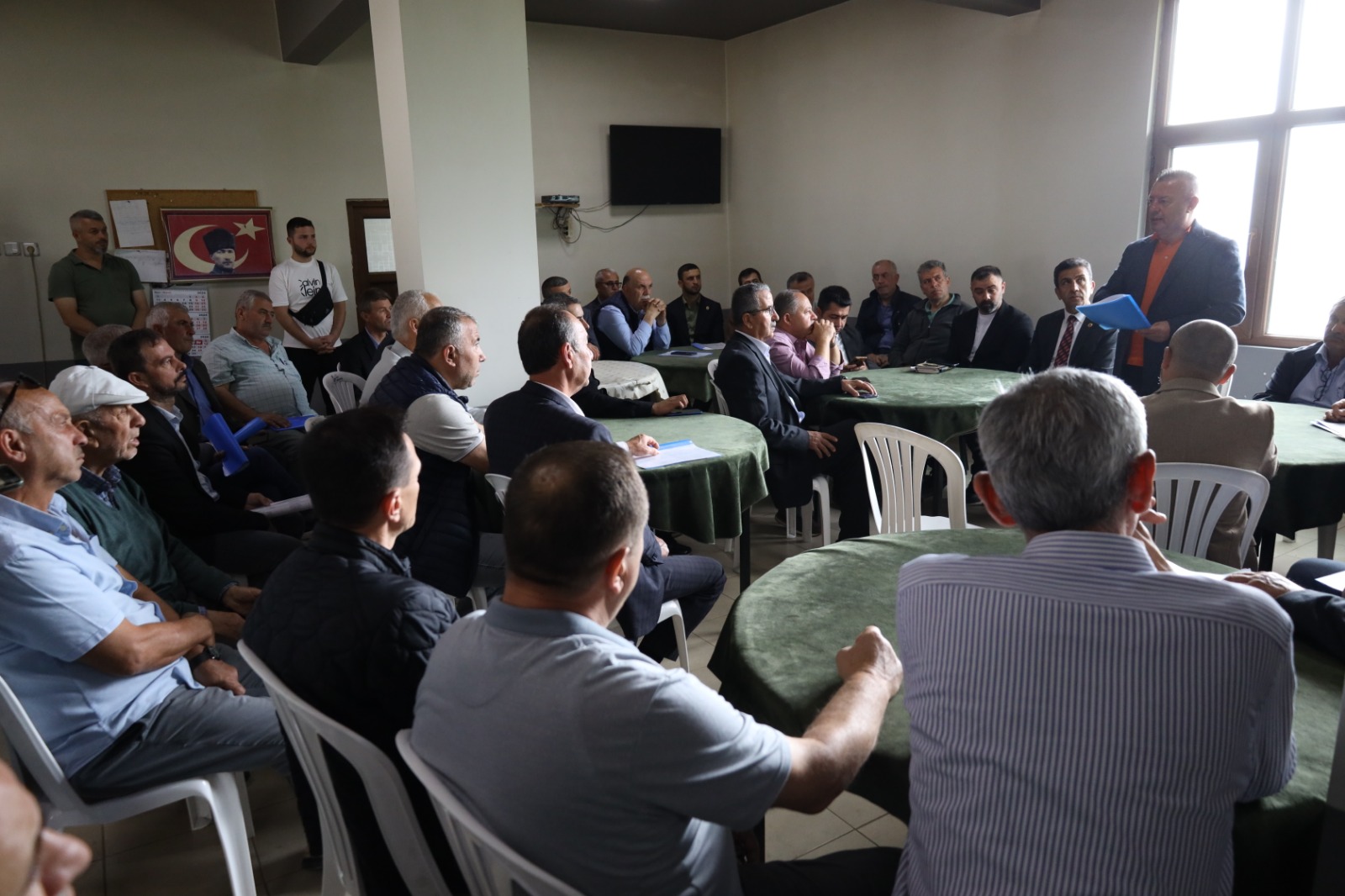 İzmit Belediye koordineli çalışmak adına kırsal mahallelerin muhtarlarını dinledi (18)