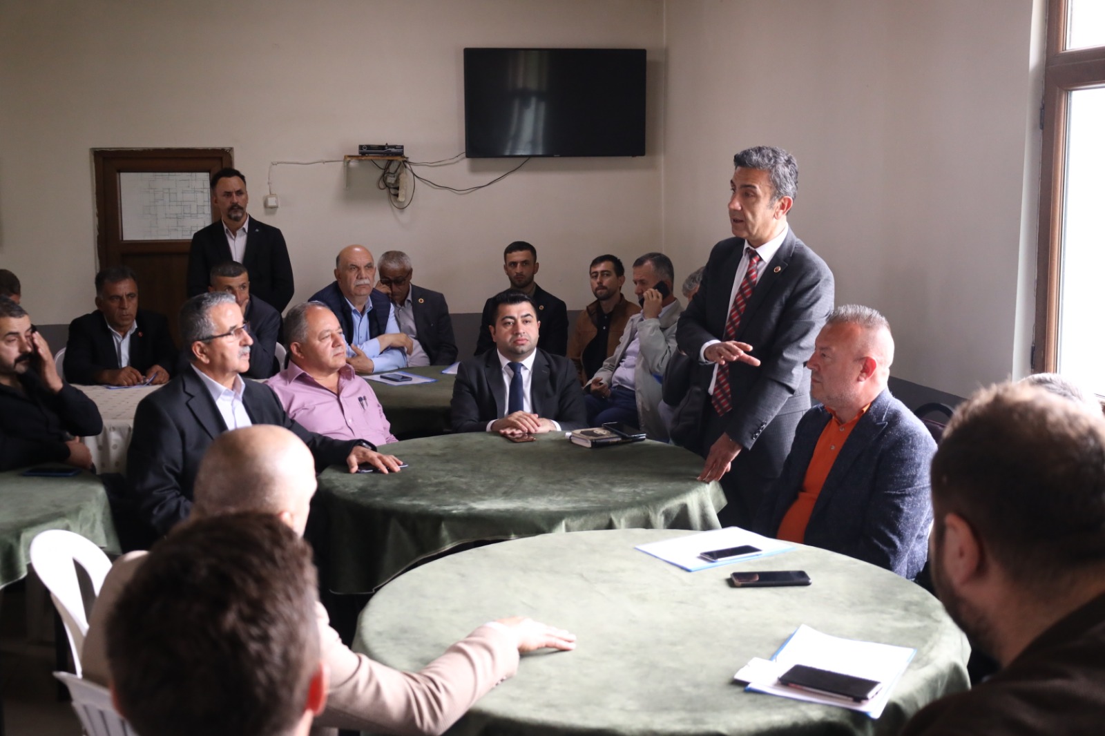 İzmit Belediye koordineli çalışmak adına kırsal mahallelerin muhtarlarını dinledi (19)