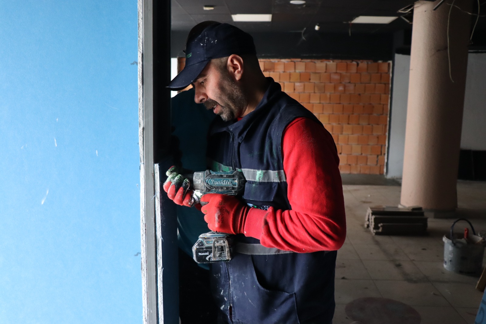 İzmit Belediyesi 2. Kent Lokantasında tadilat çalışmaları tüm hızıyla devam ediyor (2)