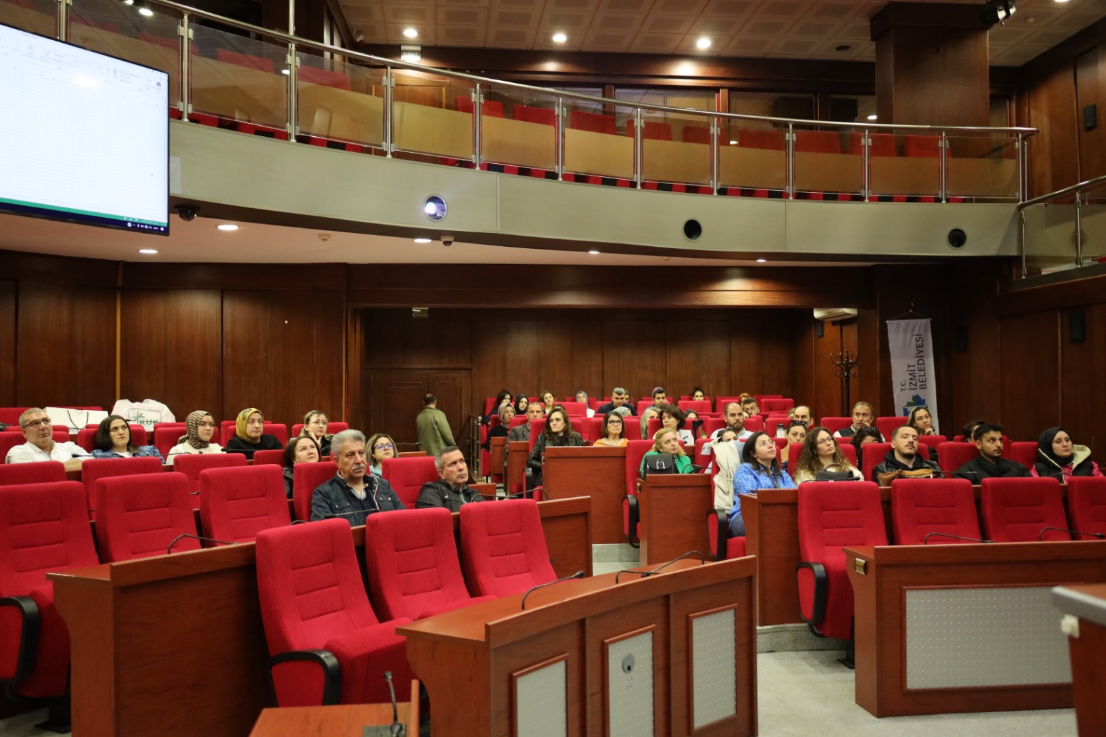 İzmit Belediyesi Dijital Akademi eğitimlere başladı (11)