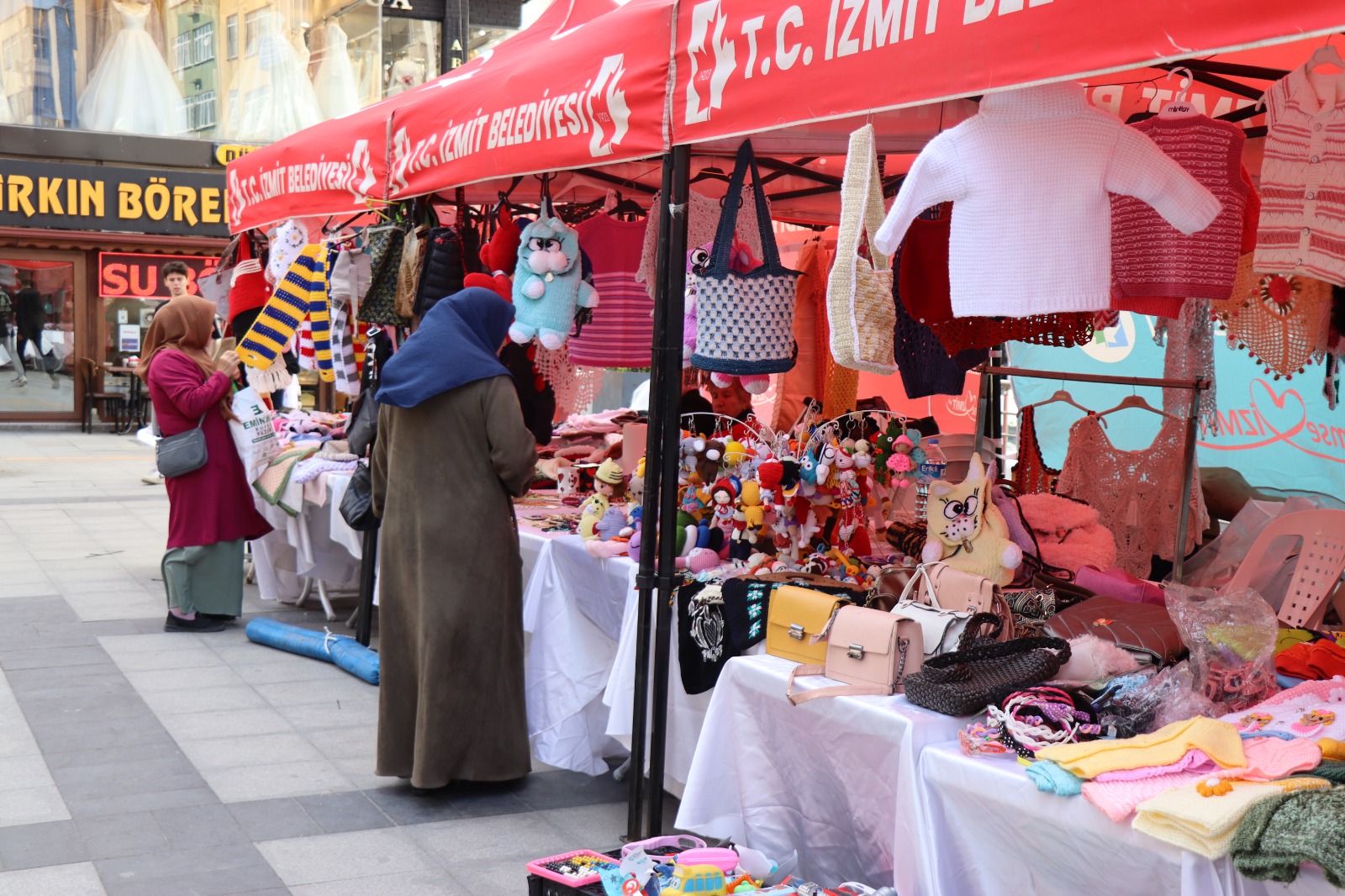 İzmit Belediyesi Engelliler Haftası’nda farkındalık yaratıyor (8)