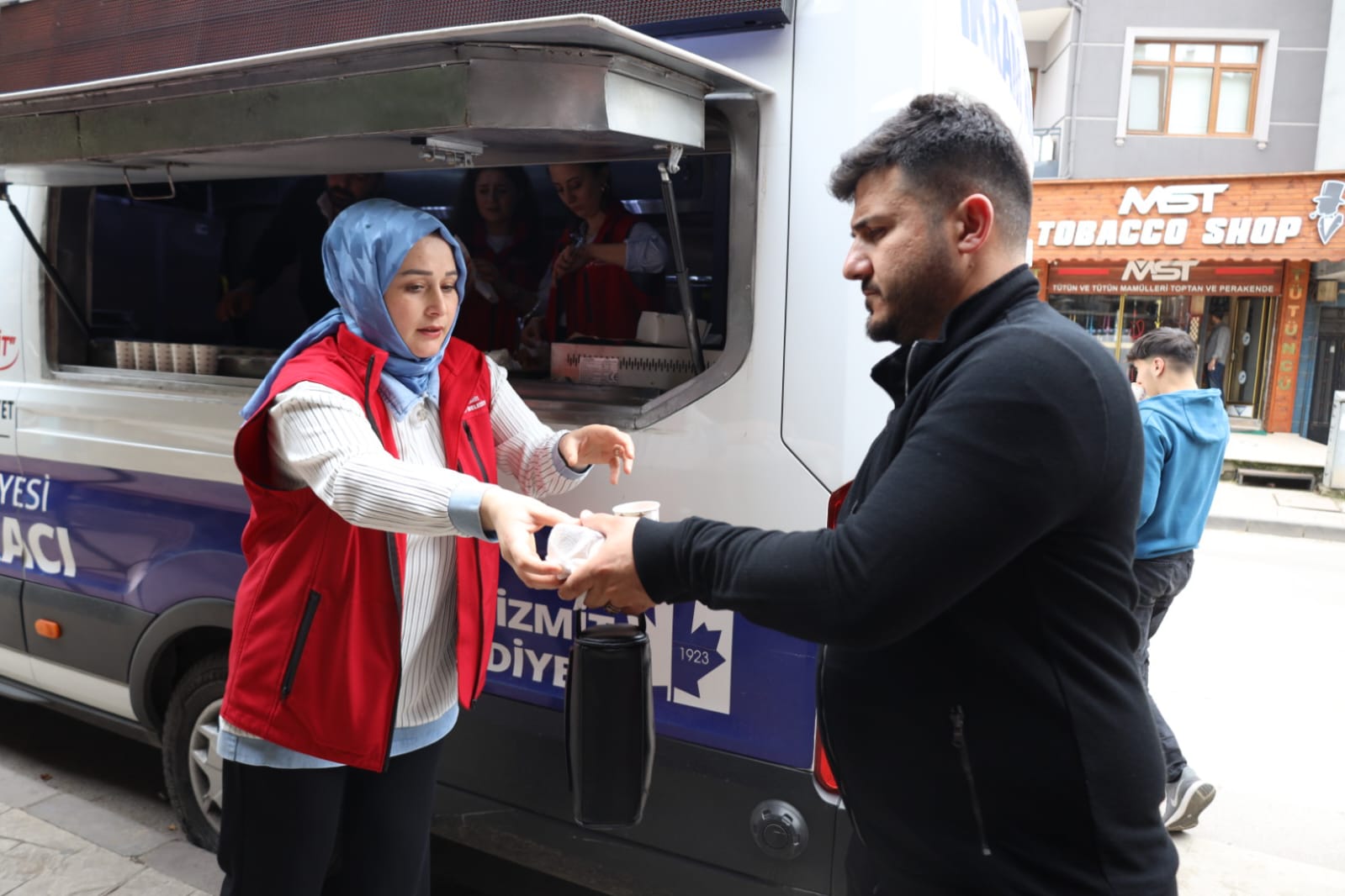 İzmit Belediyesi camii cemaati ile buluşmaya devam ediyor (8)