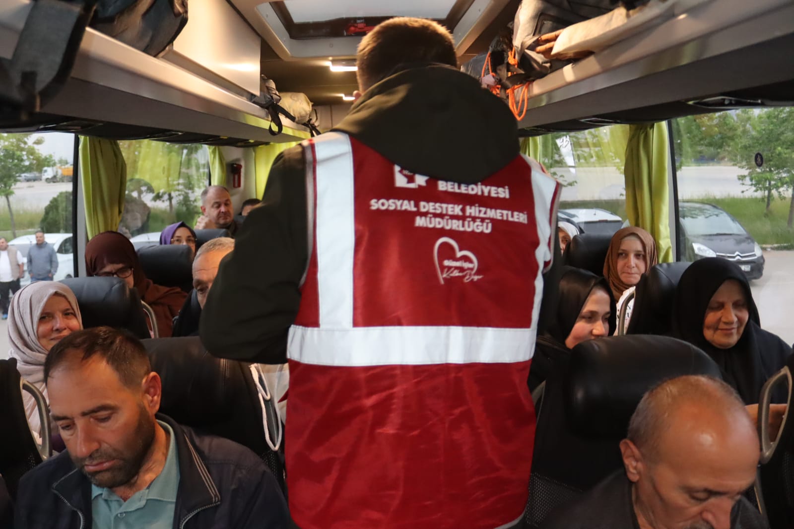 Izmit Belediyesi haci adaylarini hediyelerle ugurladi (2)