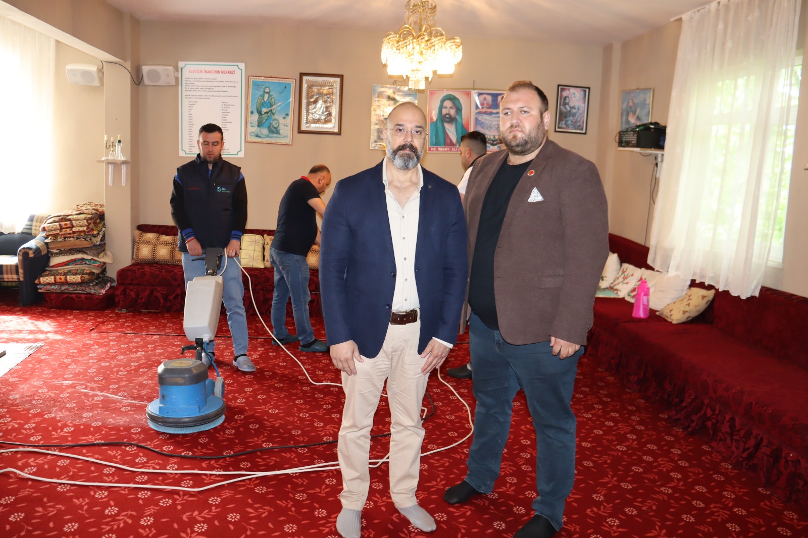 İzmit Belediyesi ibadethaneleri hijyenle buluşturmaya devam ediyor (4)