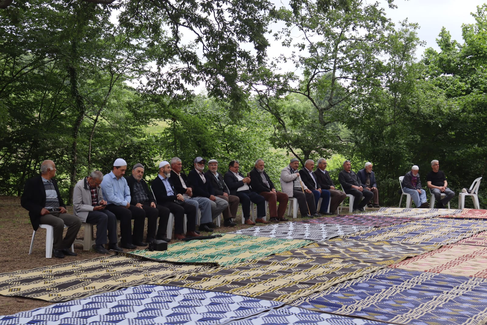 İzmit Belediyesi köylerde de vatandaşları yalnız bırakmıyor (3)