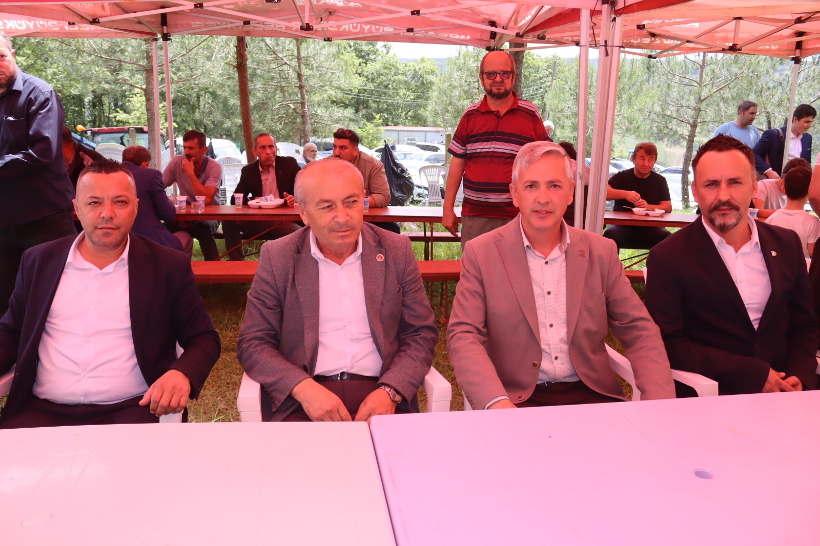 İzmit Belediyesi köylerde de vatandaşları yalnız bırakmıyor (6)
