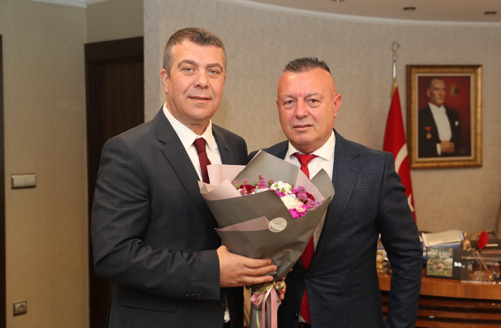 Izmit Belediyesi müdürlüklerinde devir teslim töreni yapildi (7)