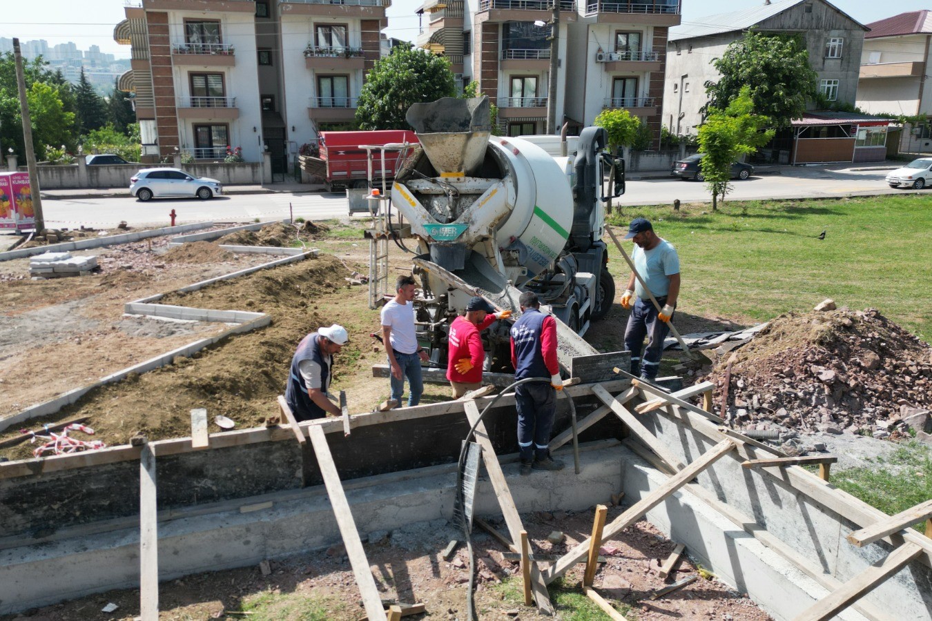 İzmit Belediyesinden Yeşilova’ya modern yaşam alanı (5)