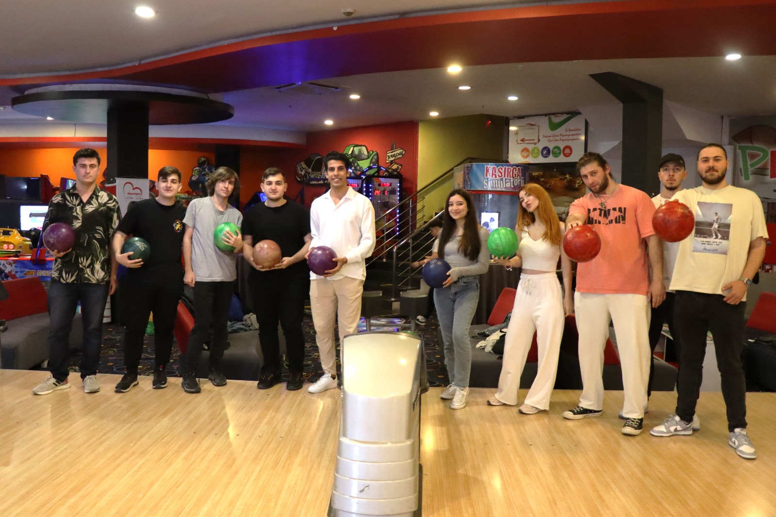 Izmitli gençler Bowling Turnuvasi'nda 19 Mayis coskusunu yasadi (11)
