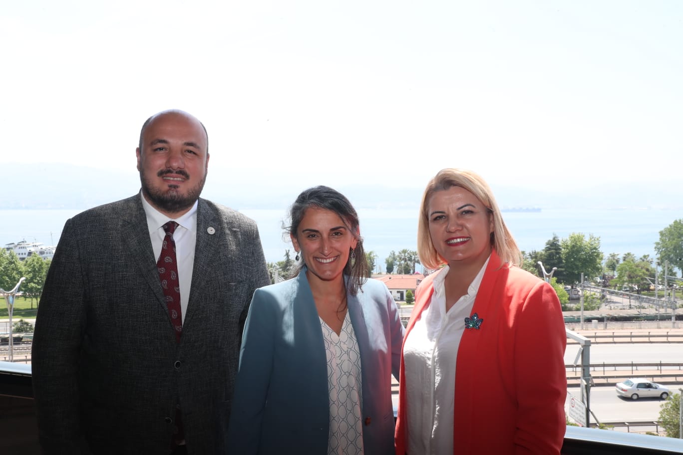 Prof. Dr. Canan Dağdeviren KYÖD Onursal Üyesi oldu (4)