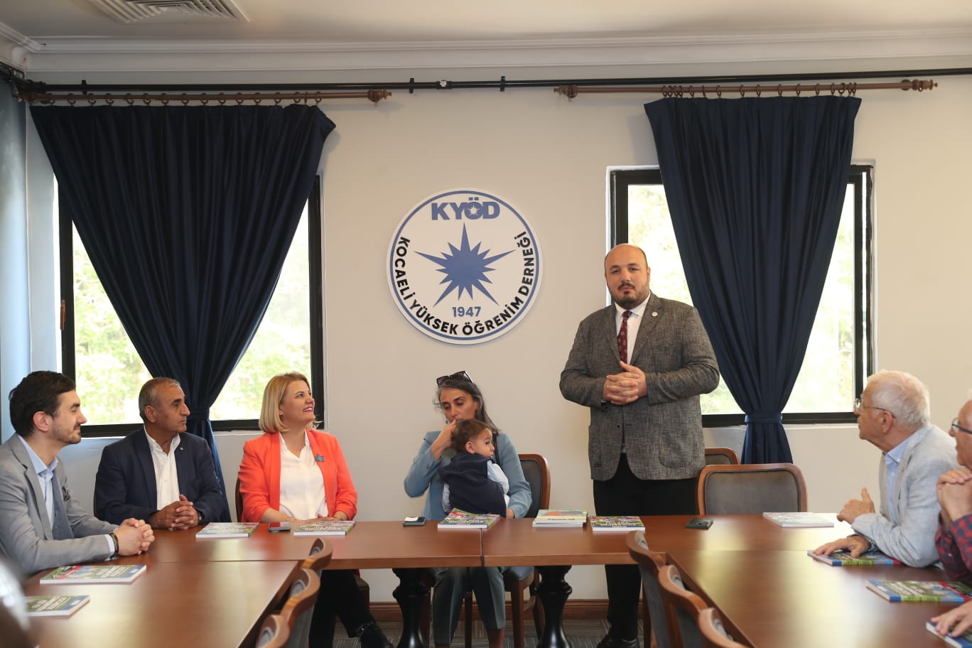 Prof. Dr. Canan Dağdeviren KYÖD Onursal Üyesi oldu (5)