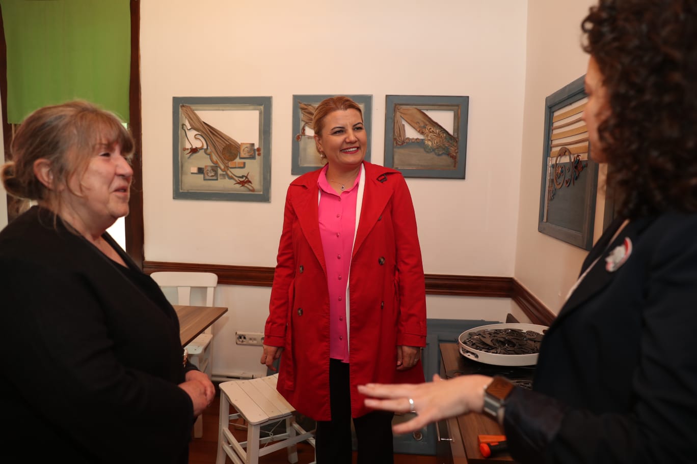 Sürdürülebilir Sanat Kadin Kooperatifi Tarihi Kapanca Sokak'ta hizmete açildi (12)