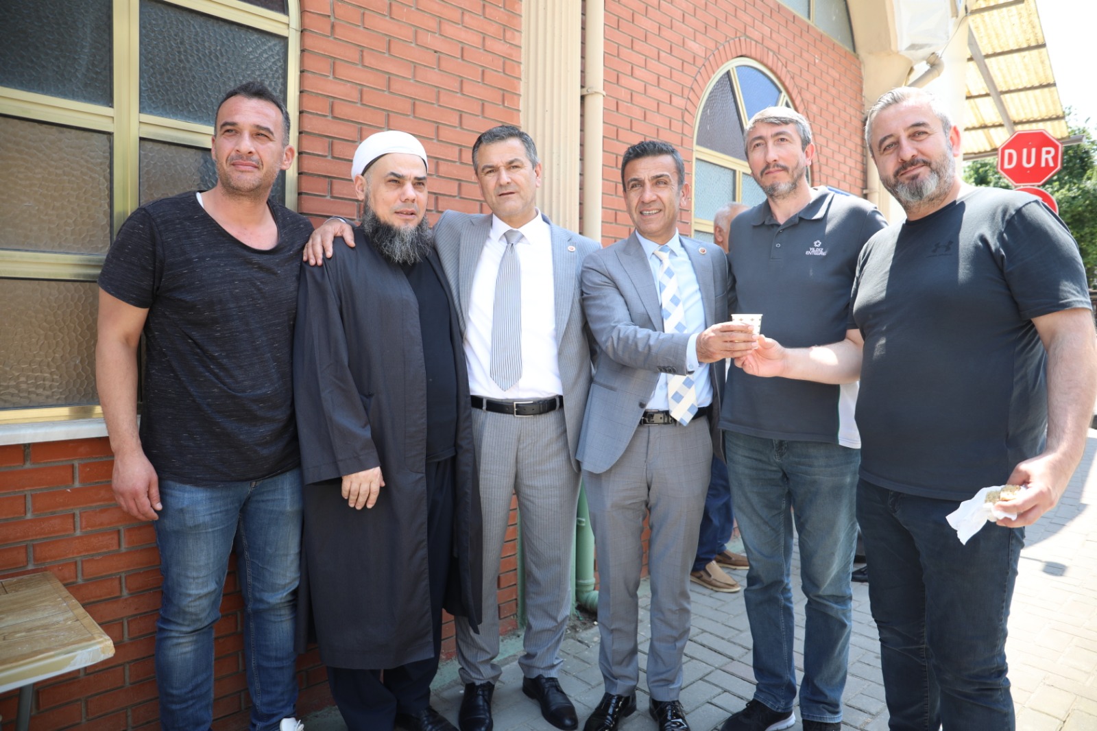 İzmit Belediyesi Cuma Namazı sonrası Mimar Sinan Camii cemaati ile buluştu (11)