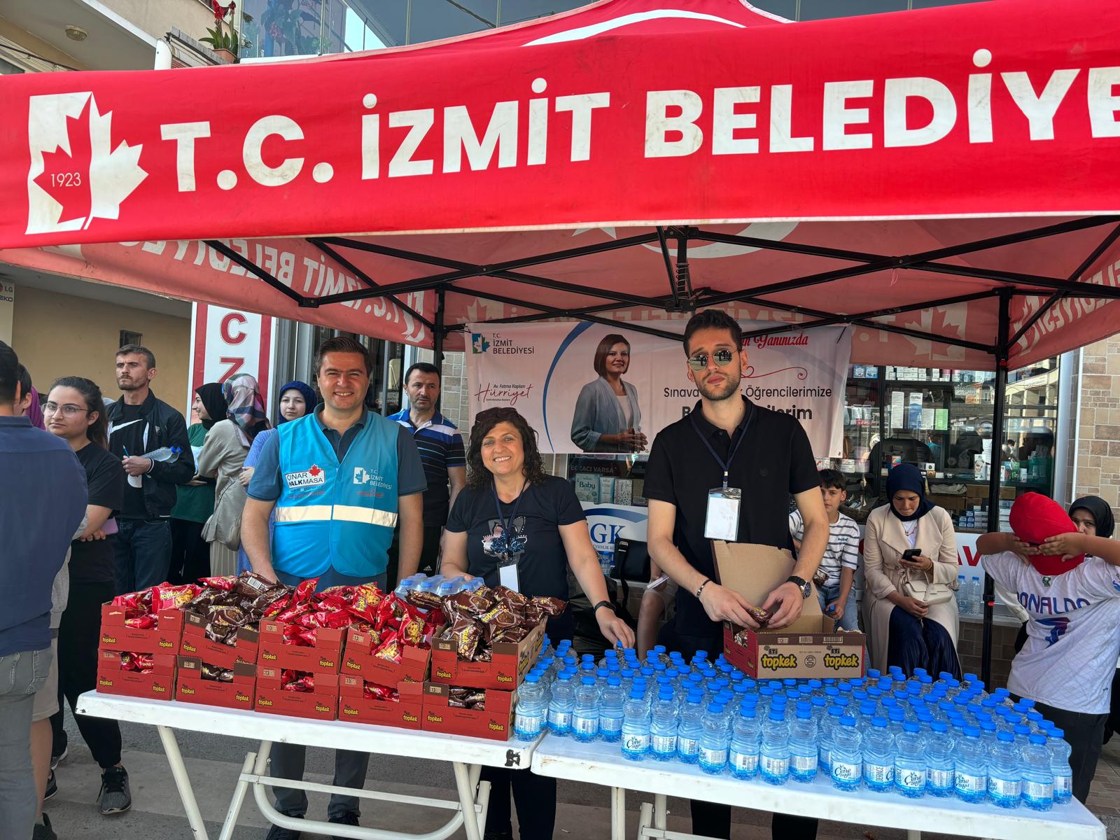 Izmit Belediyesi, LGS'de ögrenci ve velileri bu yil da yalniz birakmadi (10)