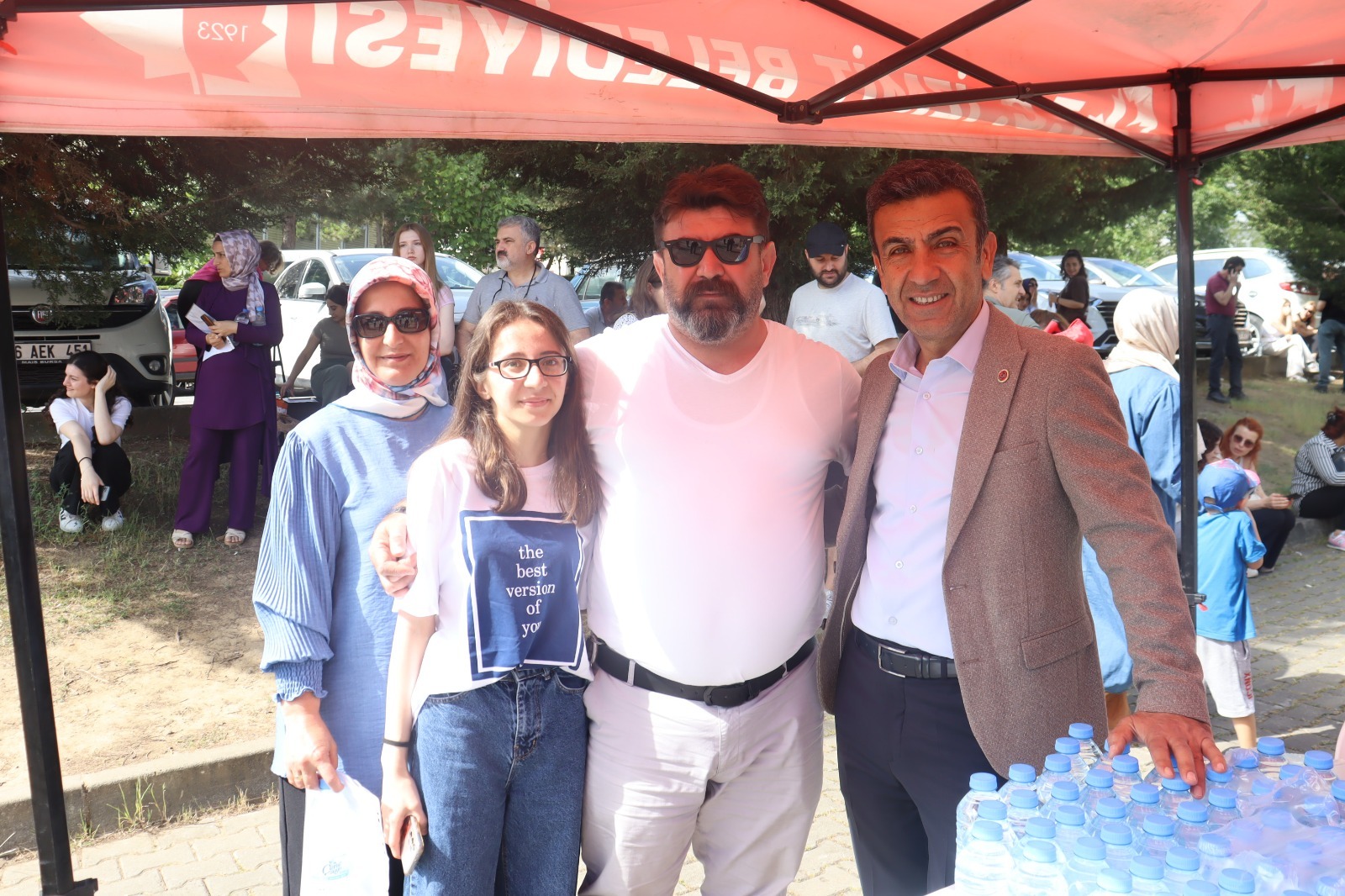 Izmit Belediyesi bu yil da YKS adaylarinin heyecanina ortak oldu (13)