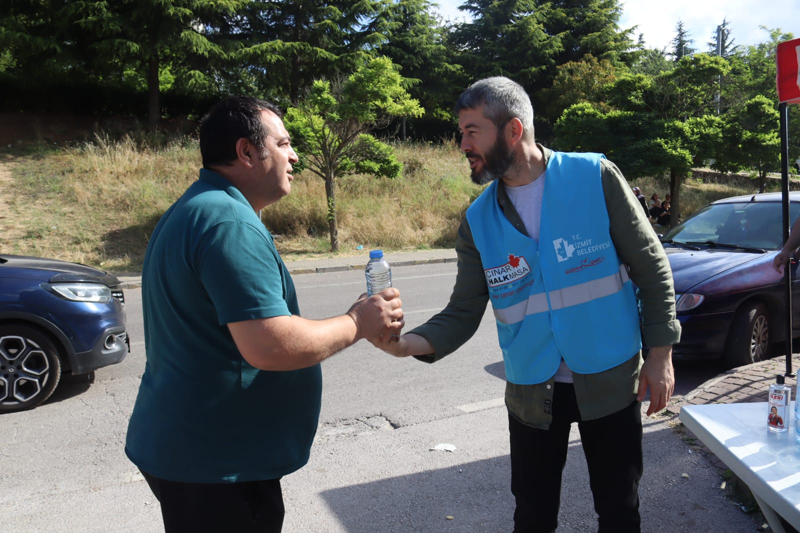 Izmit Belediyesi bu yil da YKS adaylarinin heyecanina ortak oldu (2)
