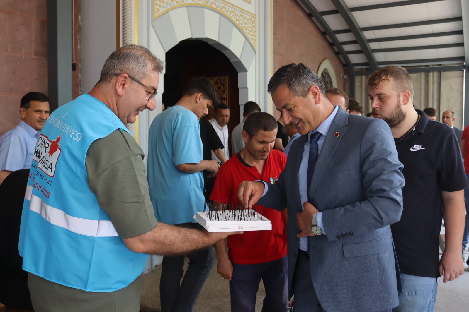 İzmit Belediyesi cami cemaatleri ile buluşmaya devam ediyor (7)