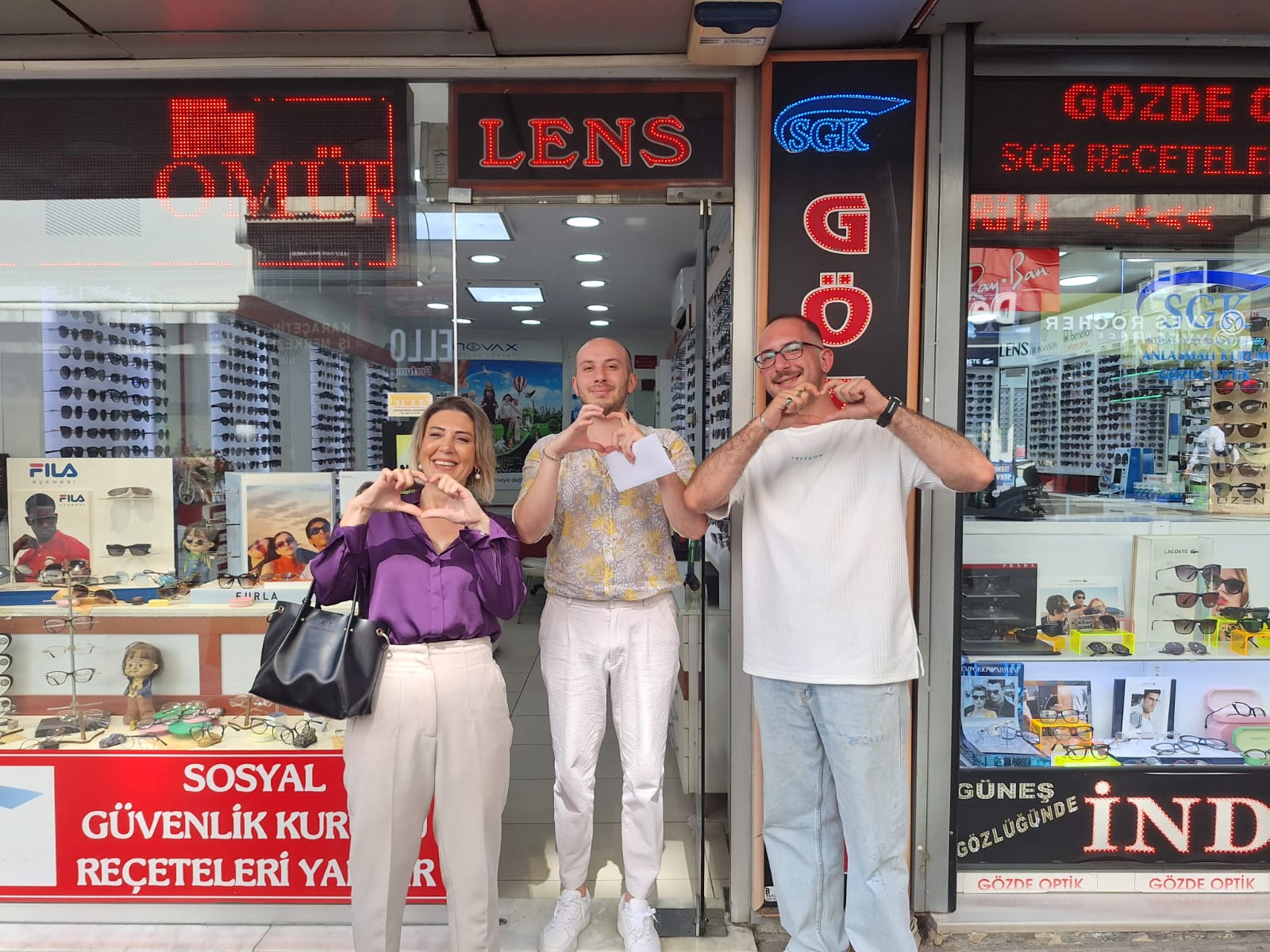 İzmit Belediyesi esnaf ziyaretlerine devam ediyor GÜÇLÜ KADRO, GÜÇLÜ BAĞLAR! (17)